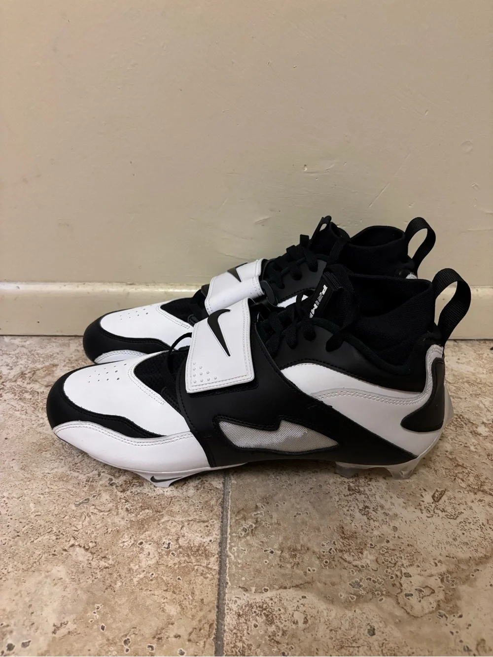 NEW Nike Air Diamond Turf 93 TD White-Black Football Cleats Size 14 HF5298-101